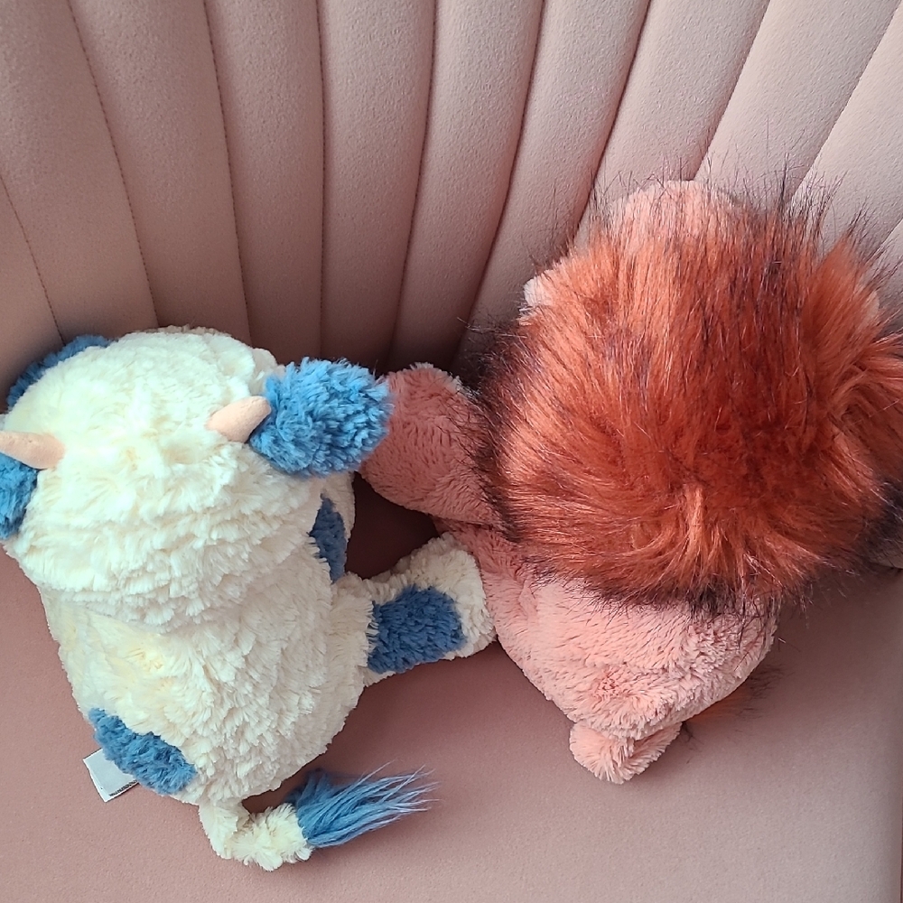 GUND Cozys Cow & Cozys Lion - Picture 6 of 7